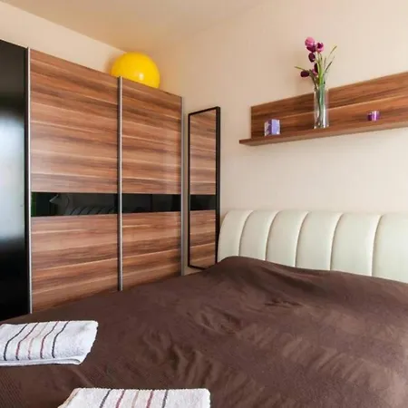 Skydive Apartment